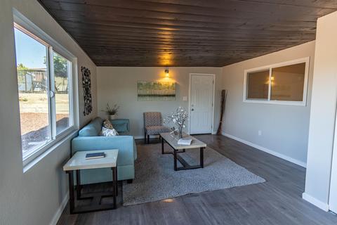 211 E Palomar St, Chula Vista, CA 91911 photo 6