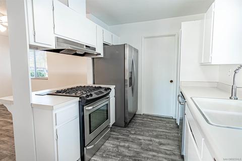 9431 Lake Canyon Rd, Santee, CA 92071 photo 2