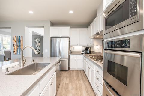 7800 Eastridge Dr, La Mesa, CA 91941 photo 2