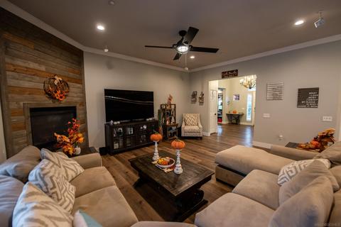 8945 Diamondback Dr, Santee, CA 92071 photo 15