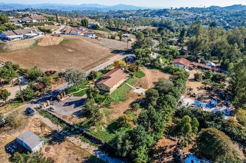 4011 Burma Spur, Fallbrook, CA 92028 photo 5