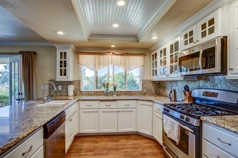 4011 Burma Spur, Fallbrook, CA 92028 photo 18