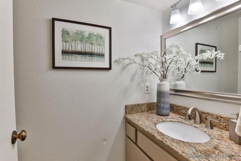 8282 Gilman Dr #42, La Jolla, CA 92037 photo 22