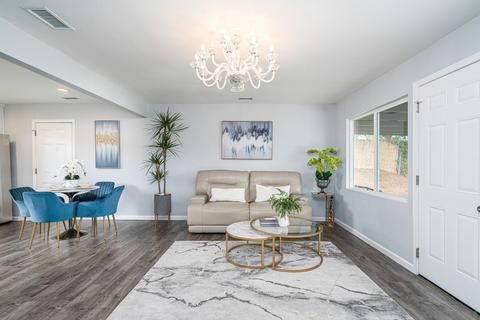 9637 W Hartland Cir, Santee, CA 92071 photo 2