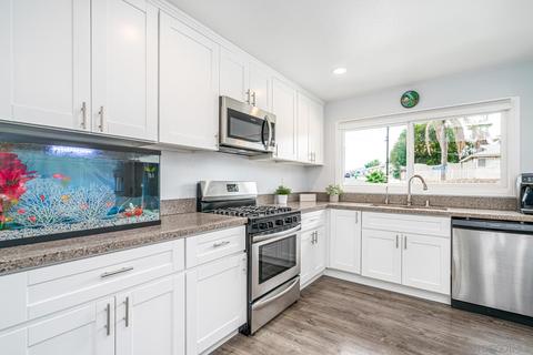 9637 W Hartland Cir, Santee, CA 92071 photo 5
