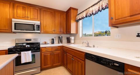 8497 Mesa Heights Rd, Santee, CA 92071 photo 6