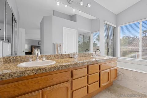 2458 Golfcrest Loop, Chula Vista, CA 91915 photo 26