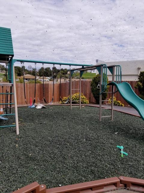 108 Hannalei Dr, Vista, CA 92083 photo 14