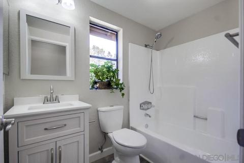 2110 Greencrest Dr, El Cajon, CA 92019 photo 24