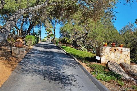 2312 Marion Ln, Escondido, CA 92025 photo 4