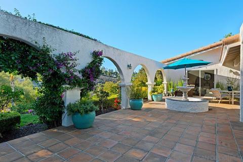 2312 Marion Ln, Escondido, CA 92025 photo 8