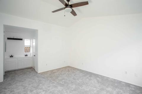 1378 Palomar Pl, Vista, CA 92084 photo 8