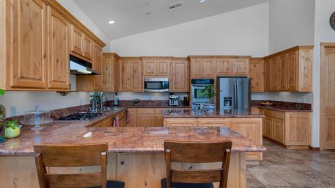 556 Hatfield Ln, Ramona, CA 92065 photo 7