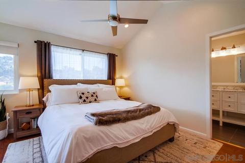 4475 Gladstone Ct, Carlsbad, CA 92010 photo 14