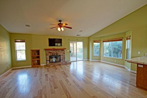 2797 Derringer Pl, Escondido, CA 92027 photo 5