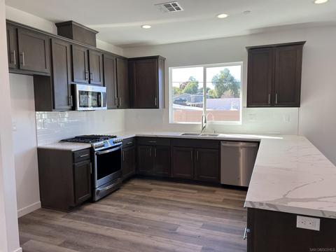 12377 Single Oak Ct, Lakeside, CA 92040 photo 2