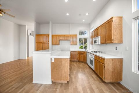 1842 Foothill View Pl, Escondido, CA 92026 photo 14