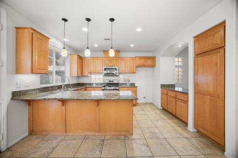 140 Cityscape Gln, Escondido, CA 92027 photo 10
