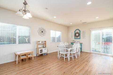 168 Lillian Way, Fallbrook, CA 92028 photo 4