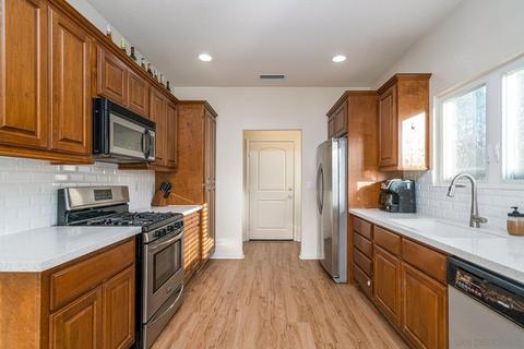 168 Lillian Way, Fallbrook, CA 92028 photo 7
