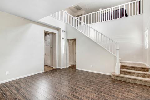 32400 Pensador St, Temecula, CA 92592 photo 4