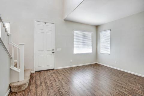 32400 Pensador St, Temecula, CA 92592 photo 5