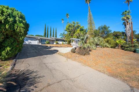 2035 S Juniper St, Escondido, CA 92025 photo 24