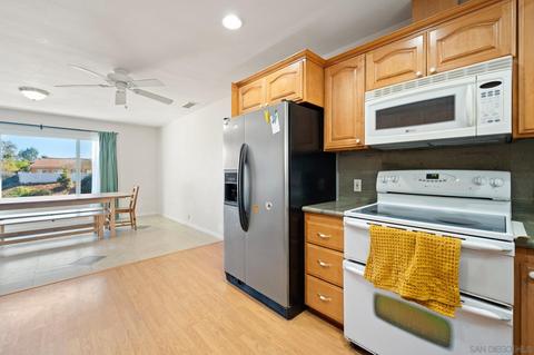 2035 S Juniper St, Escondido, CA 92025 photo 17