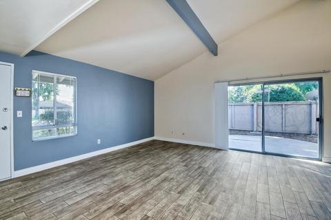 440 Parkside Dr, Oceanside, CA 92058 photo 4