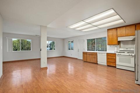 691 Gilbert Pl, Chula Vista, CA 91910 photo 4