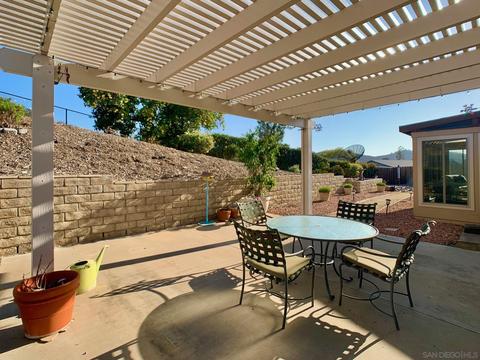 11009 Hansom Ln, Spring Valley, CA 91978 photo 6