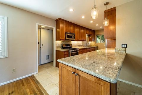 5986 Bertro Dr, La Mesa, CA 91942 photo 2