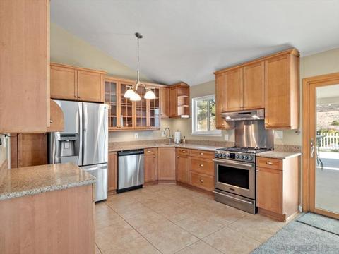 10315 Elmdale Dr, Spring Valley, CA 91977 photo 2