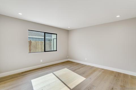 8269 Sugarman Dr, La Jolla, CA 92037 photo 17