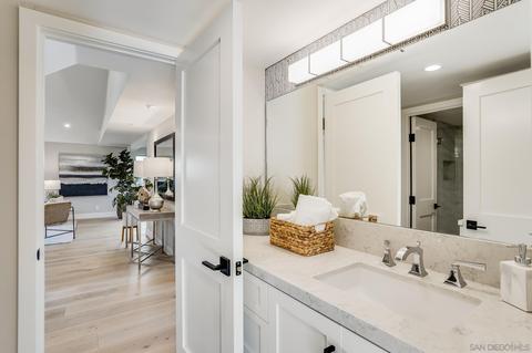 8269 Sugarman Dr, La Jolla, CA 92037 photo 19