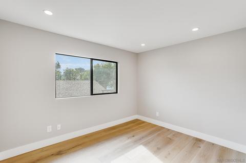 8269 Sugarman Dr, La Jolla, CA 92037 photo 24
