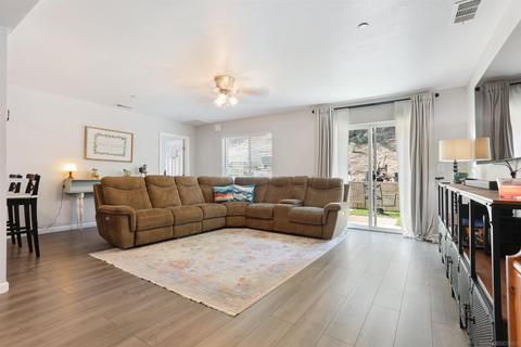 1064 Woodhaven Dr, Spring Valley, CA 91977 photo 10