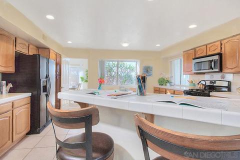 2115 Wedgewood, Oceanside, CA 92056 photo 12