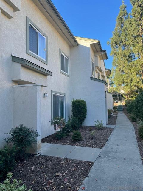 10607 Aristocrat Ct, Santee, CA 92071 photo 3