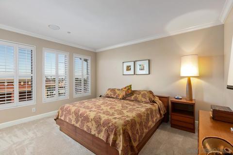 1040 Genter St #301, La Jolla, CA 92037 photo 16
