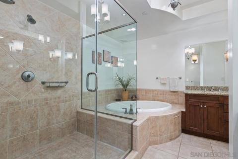 1040 Genter St #301, La Jolla, CA 92037 photo 18