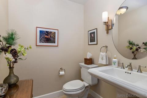 1040 Genter St #301, La Jolla, CA 92037 photo 6