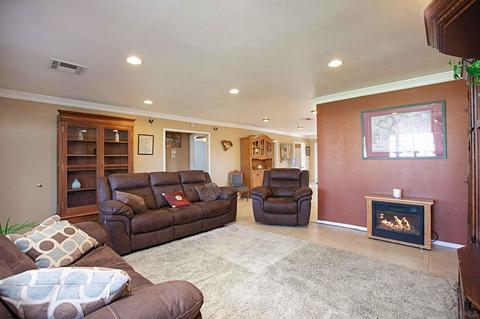 1365 Peach Ave, El Cajon, CA 92021 photo 6