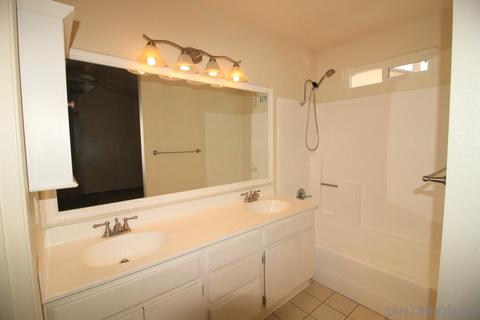 1675 Appaloosa Way, Oceanside, CA 92057 photo 15
