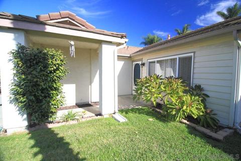 1675 Appaloosa Way, Oceanside, CA 92057 photo 3
