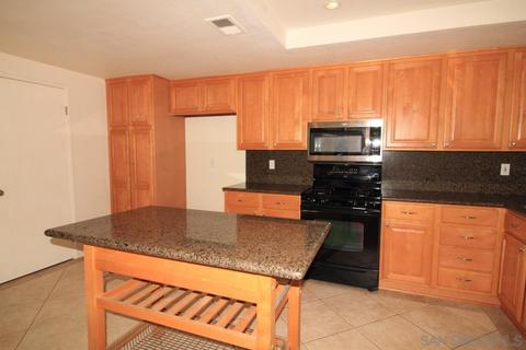 1675 Appaloosa Way, Oceanside, CA 92057 photo 12