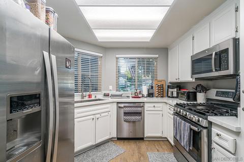 494 Bancroft Gln, Escondido, CA 92027 photo 7