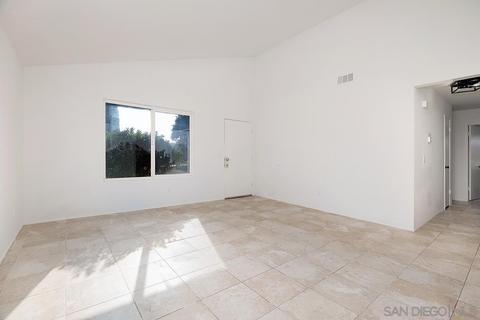 4600 Vinyard St, Oceanside, CA 92057 photo 6