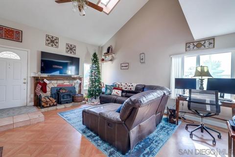 13862 Gorrion Ct, El Cajon, CA 92021 photo 5