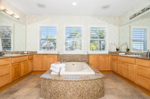 10819 Figtree Ct, San Diego, CA 92131 photo 40
